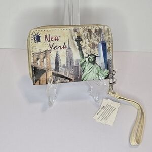 Cream TravelWristlet